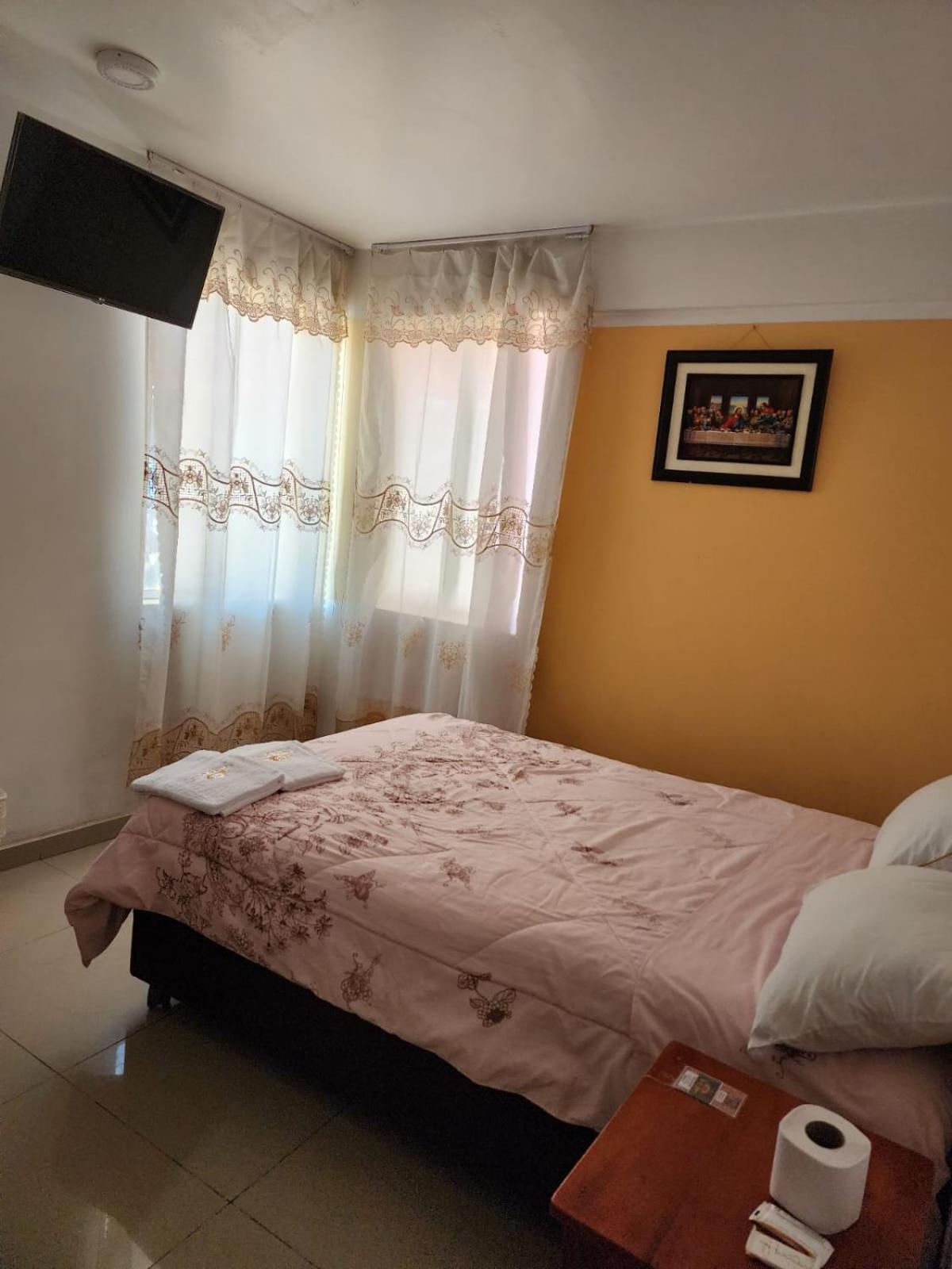 Hostal Capac Ayacucho Ngoại thất bức ảnh
