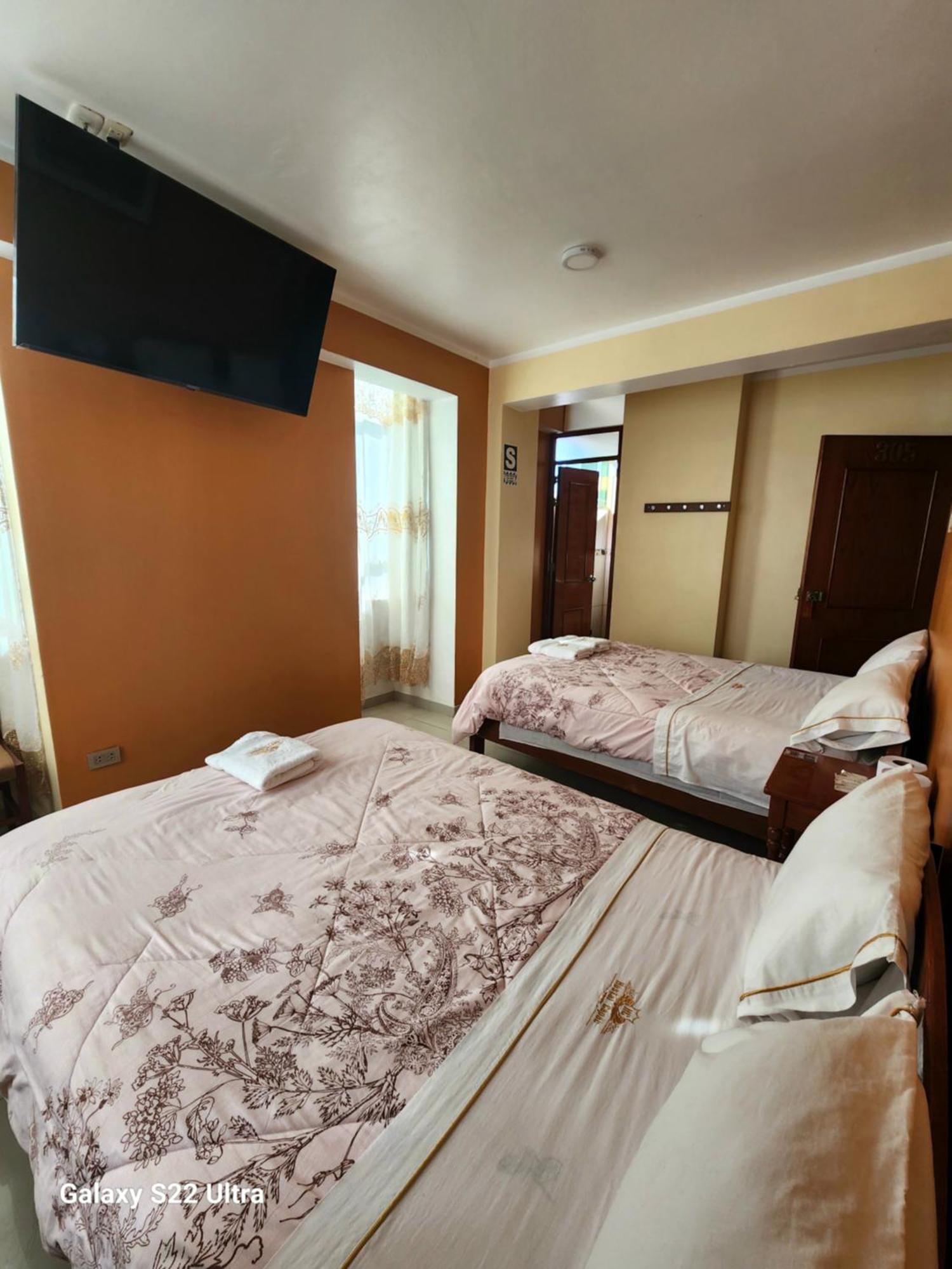 Hostal Capac Ayacucho Ngoại thất bức ảnh